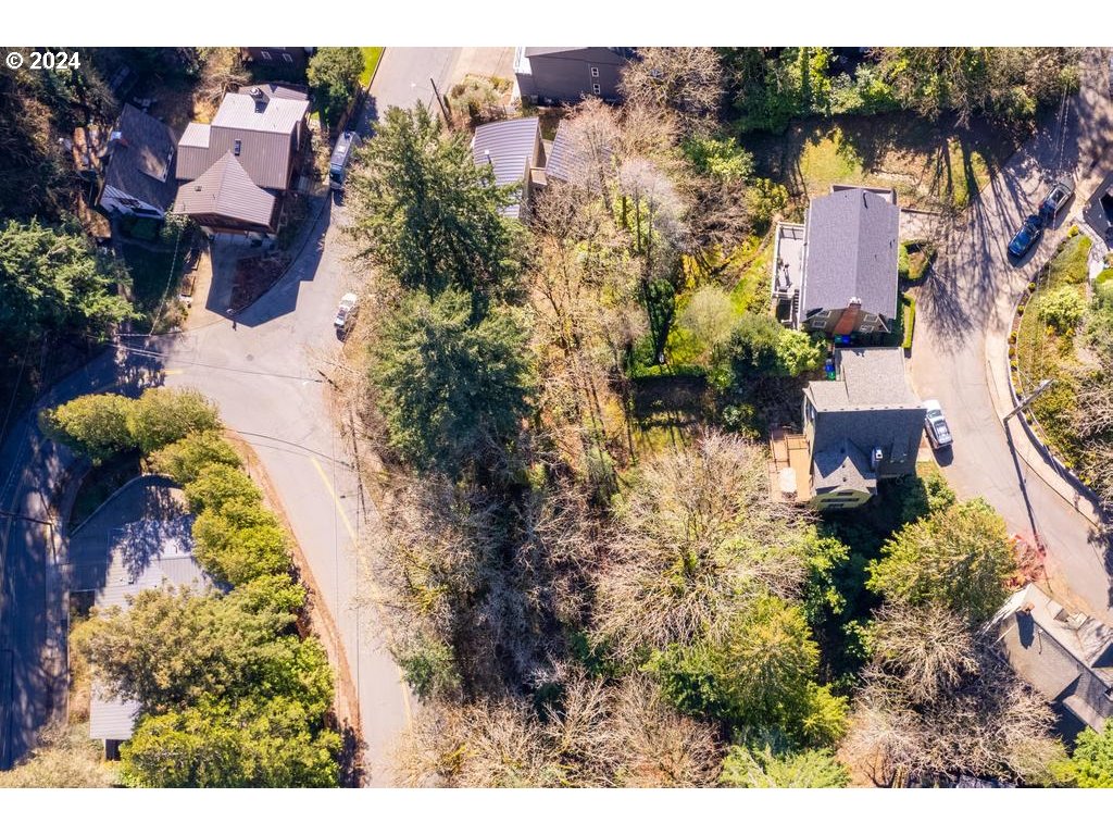 Southwest Fairview Boulevard Portland, OR 97205 - Photo 9 of 19 Gallery Image 9