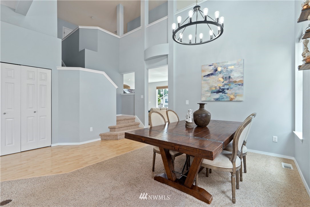 128 170th Street Southeast Bothell, WA 98012 - Photo 5 of 26