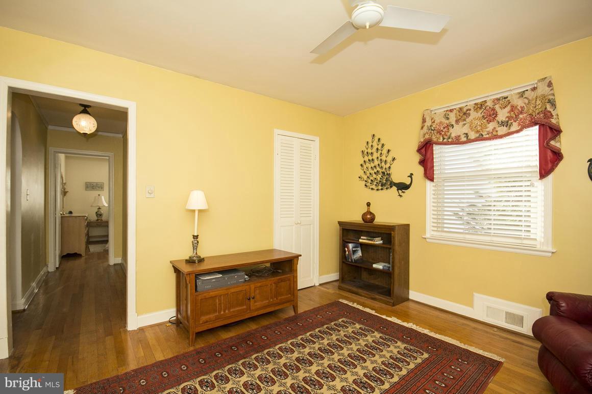 7818 Highpoint Road Baltimore, MD 21234 - Photo 13 of 30 Den