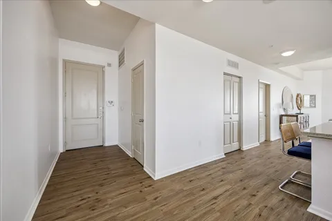 $325,000 | 3505 Sage Road, Unit 2810, Houston, TX 77056