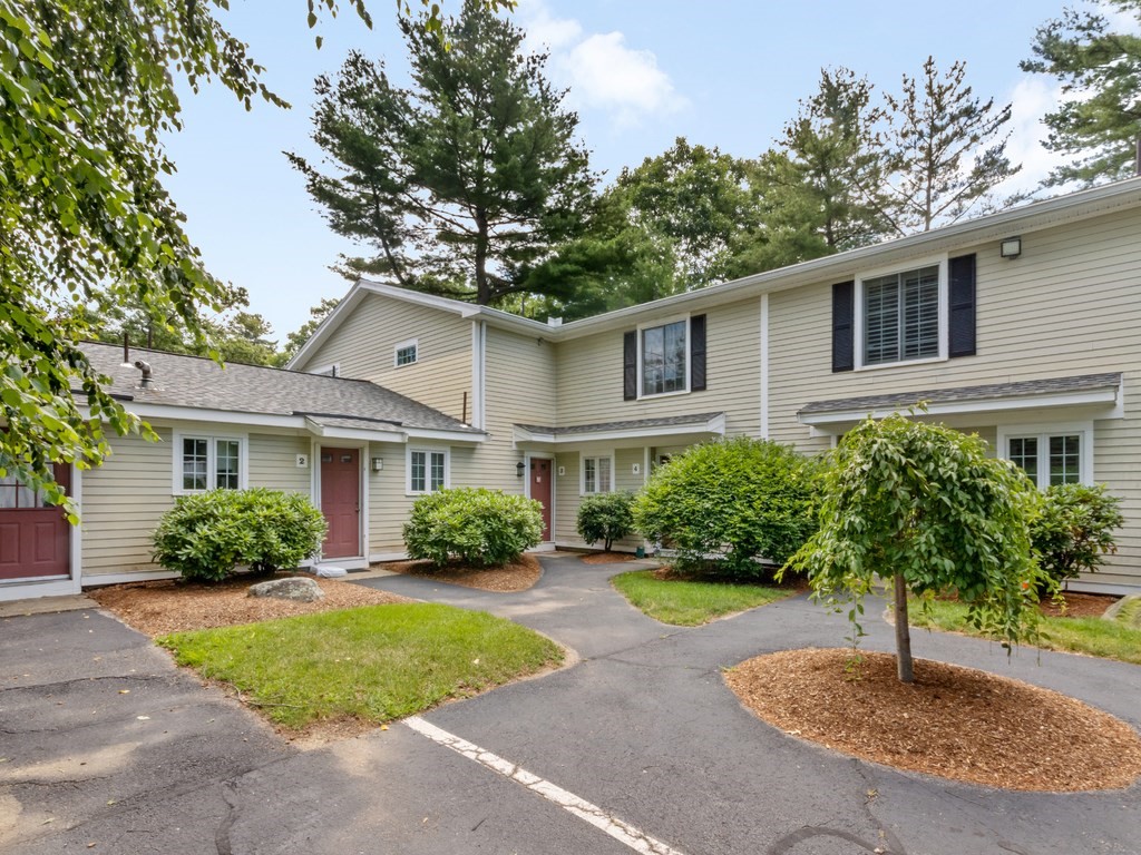 8 Nancy Road, Unit 4 Easton, MA 02375 - Photo 2 of 17 Gallery Image 2