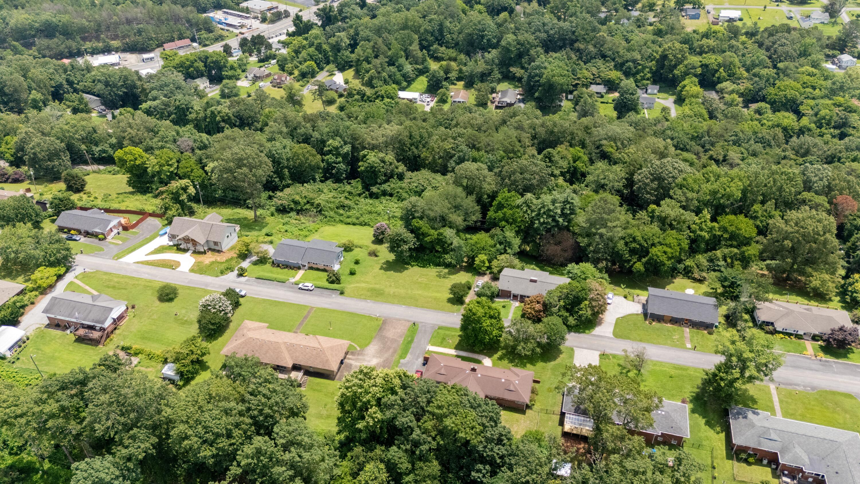 164 South Mission Ridge Drive Rossville, GA 30741 - Photo 7 of 16 DJI_20250615130042_0805_D-HDR