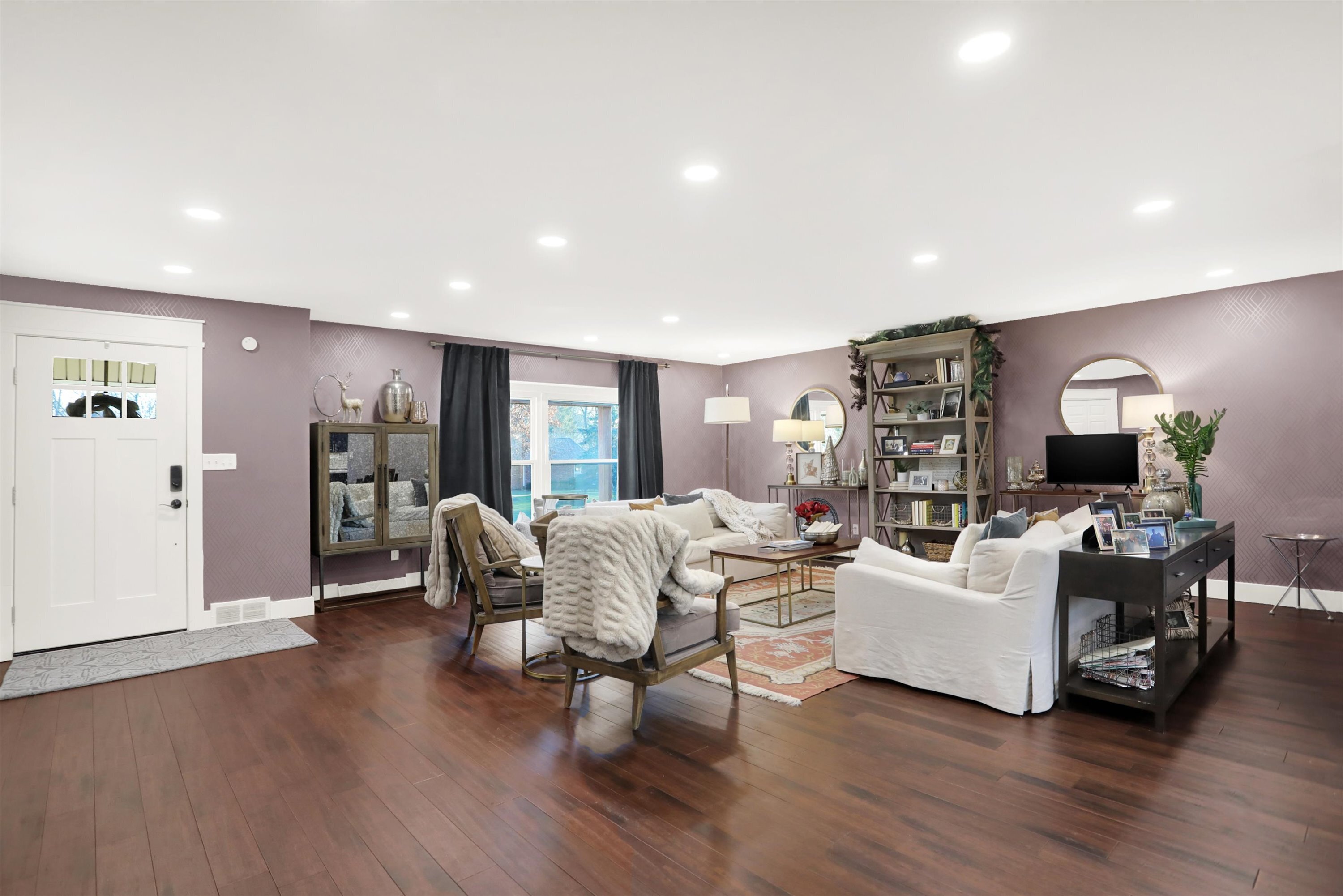 11626 Forest Drive Carmel, IN 46033 - Photo 3 of 45