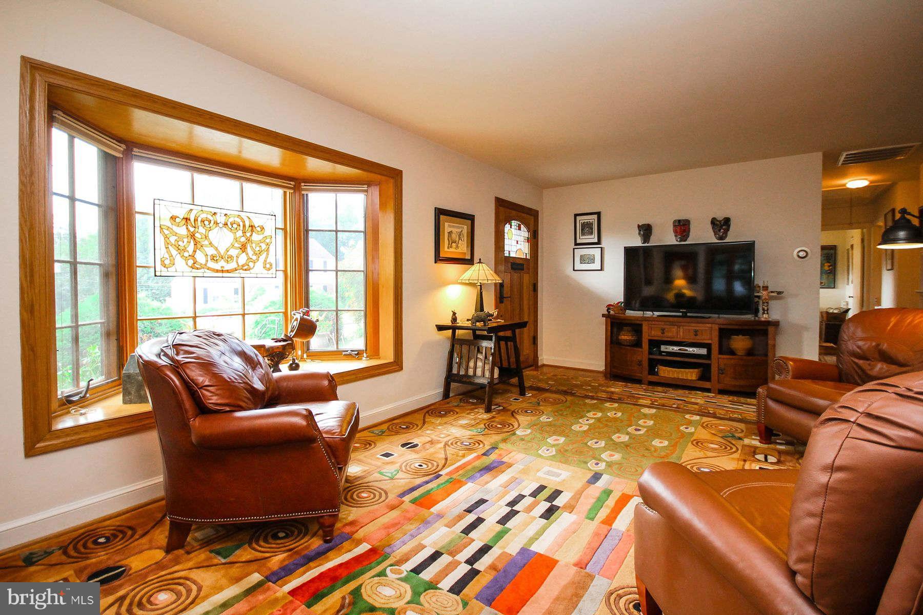 4609 19th Road North Arlington, VA 22207 - Photo 5 of 25 Bay Window in Living Room