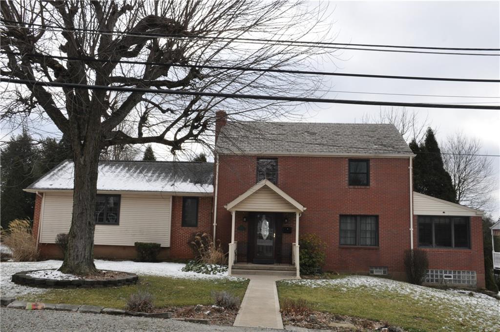 733 Greenlee Road Pittsburgh, PA 15227 - Photo 1 of 21 You'll be pleasantly surprised at how much living space you find in this lovely brick home! Fast access to Rt. 51 or the bus stop will simplify your morning commute!