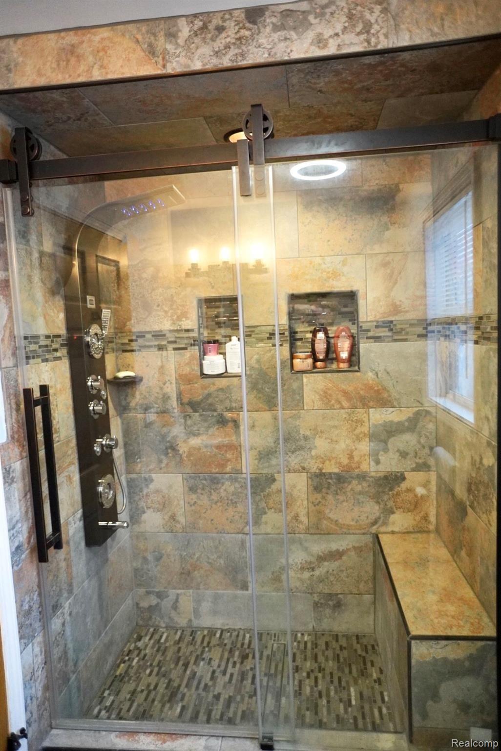 15318 Beech Daly Road Taylor, MI 48180 - Photo 36 of 70 2022-05-05 19.07