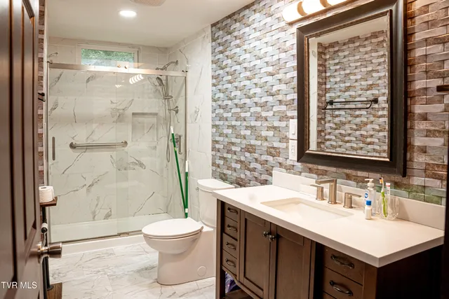 $319,900 | 1405 Lick Hollow Road, Greeneville, TN 37743