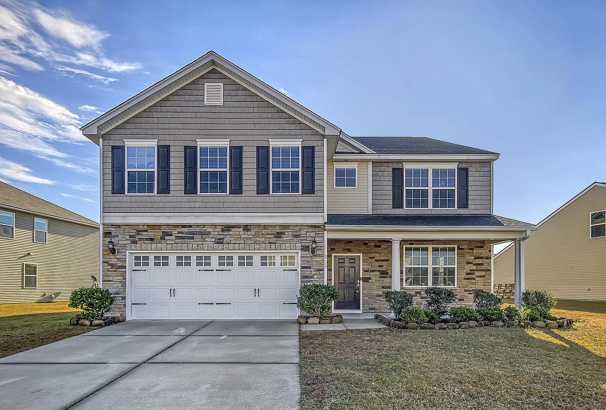 206 Decatur Drive Summerville, SC 29486 - Photo 2 of 40 Front with Shutter 3
