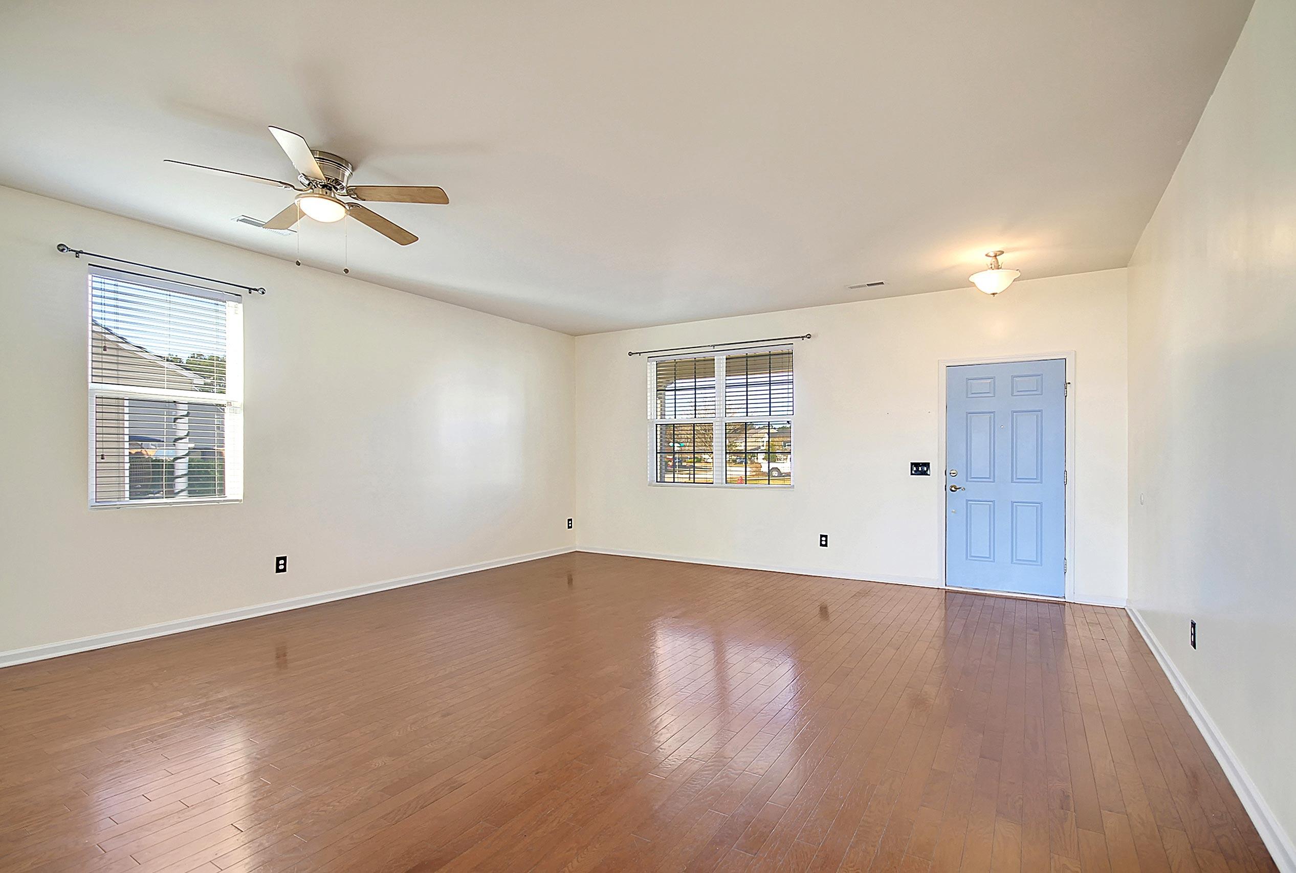 206 Decatur Drive Summerville, SC 29486 - Photo 6 of 40 CREM_206 Decatur_012