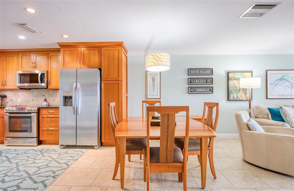 757 Beach Road, Unit 308 Sarasota, FL 34242 - Photo 19 of 37 Gallery Image 19