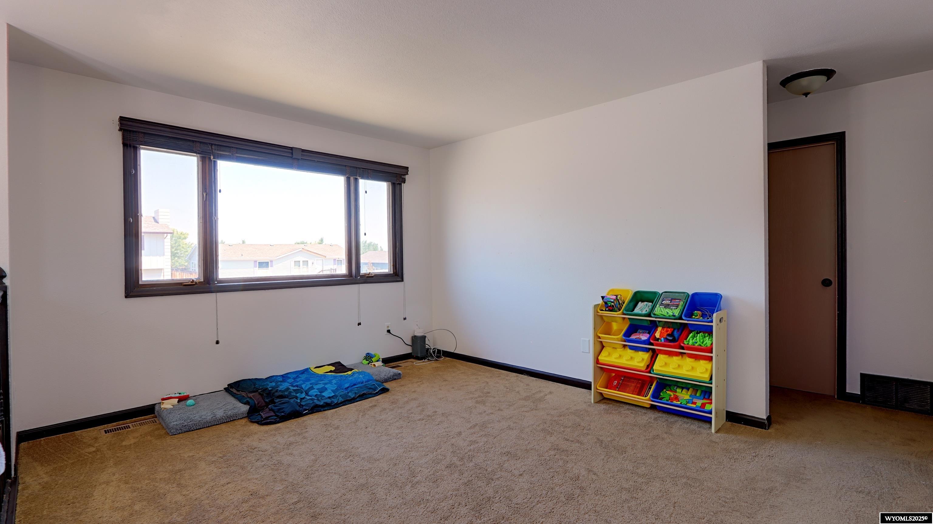 2111 East 24th Street Casper, WY 82601 - Photo 8 of 23