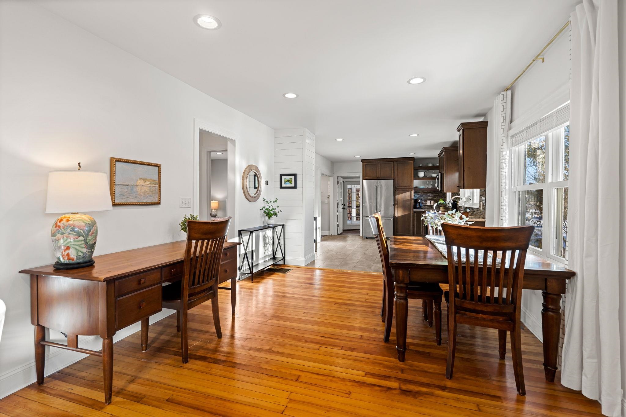 74 College Road Stratham, NH 03885 - Photo 11 of 29