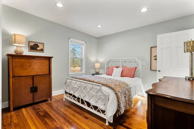 $549,900 | 74 College Road, Stratham, NH 03885