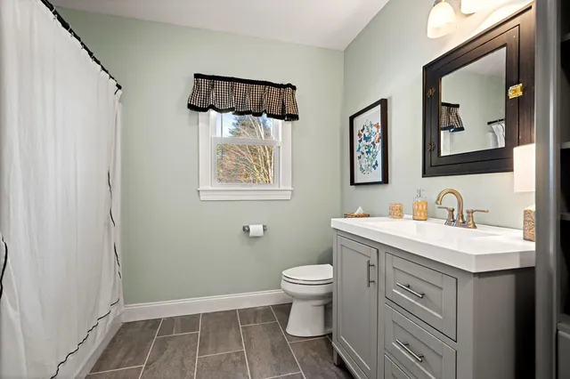 $549,900 | 74 College Road, Stratham, NH 03885