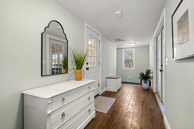 $549,900 | 74 College Road, Stratham, NH 03885