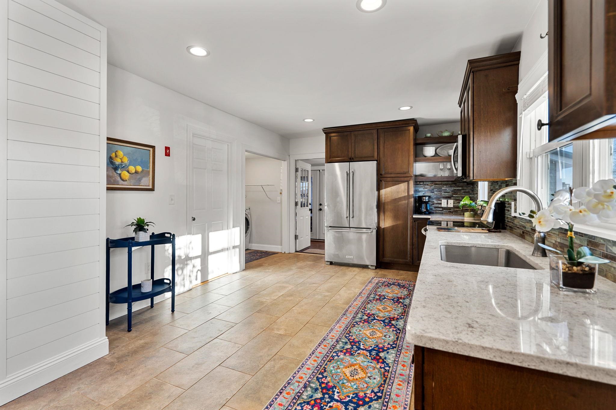 74 College Road Stratham, NH 03885 - Photo 6 of 29