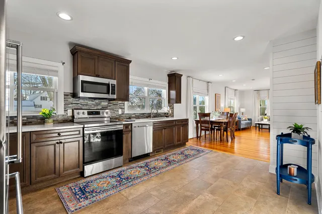 $549,900 | 74 College Road, Stratham, NH 03885