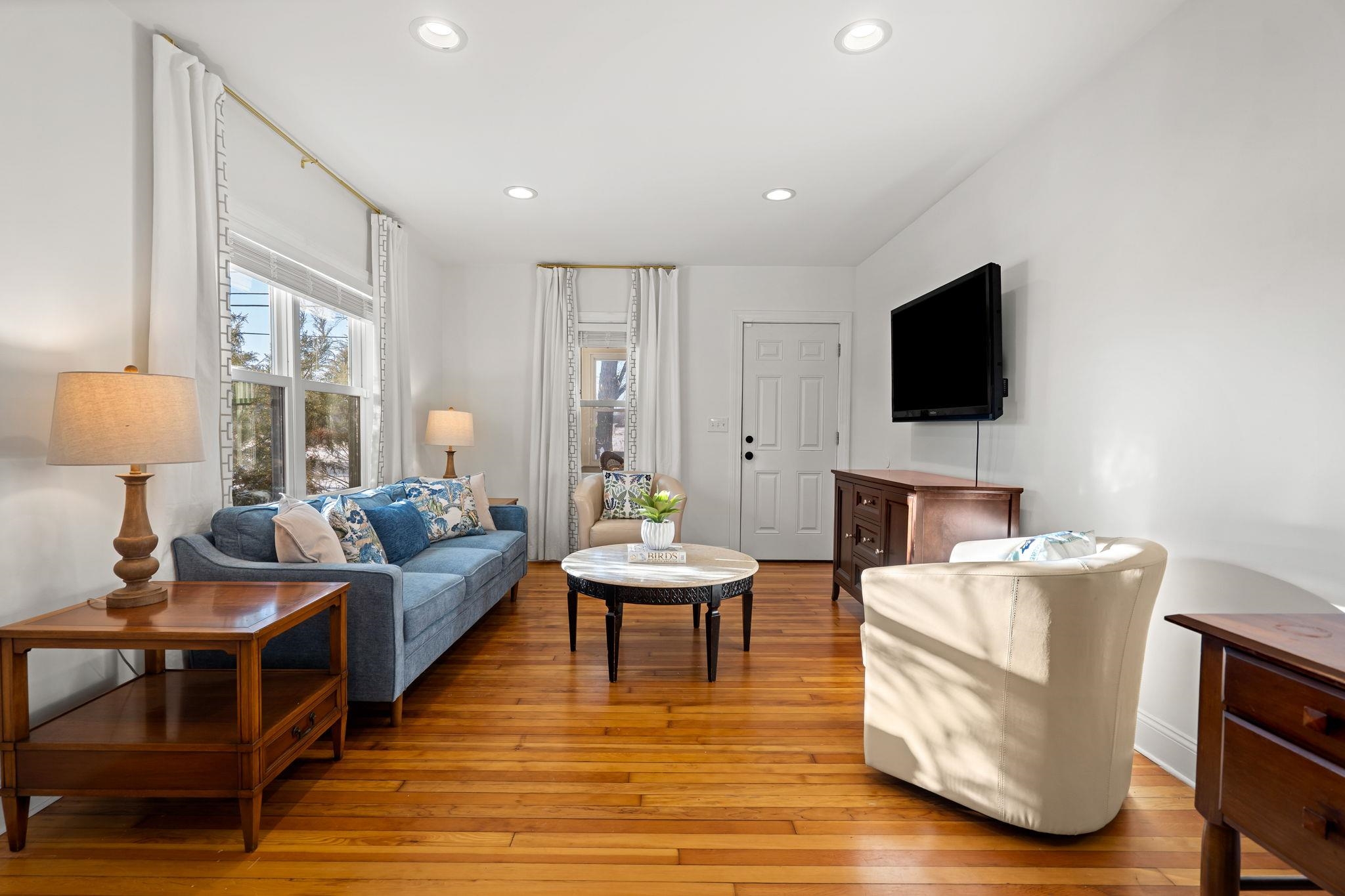 74 College Road Stratham, NH 03885 - Photo 9 of 29