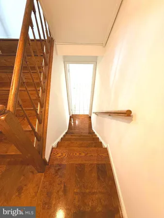 $2,500 | 5726 Edgewater Oak Court, Burke, VA 22015