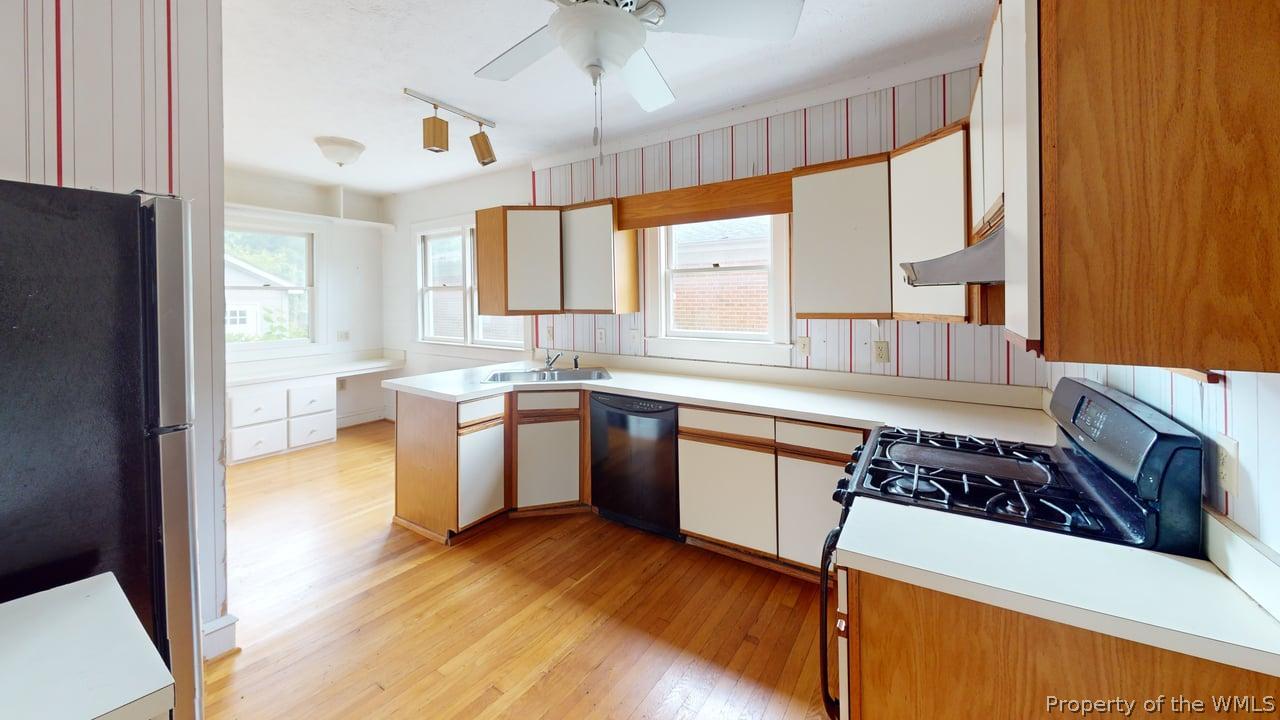 76 Raleigh Road Newport News, VA 23601 - Photo 32 of 50 Gallery Image 32