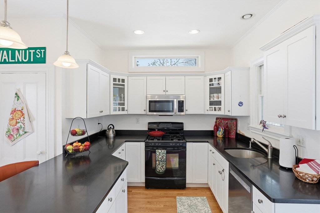 26 Walnut Street Maynard, MA 01754 - Photo 16 of 38