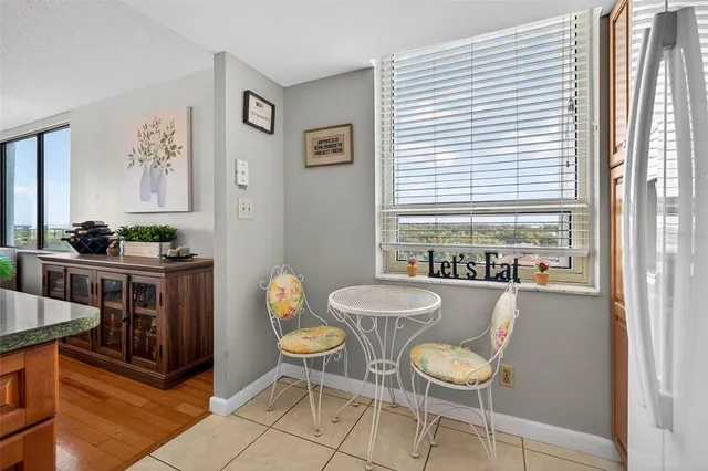 $339,000 | 220 Belleview Boulevard, Unit 804, Belleair, FL 33756