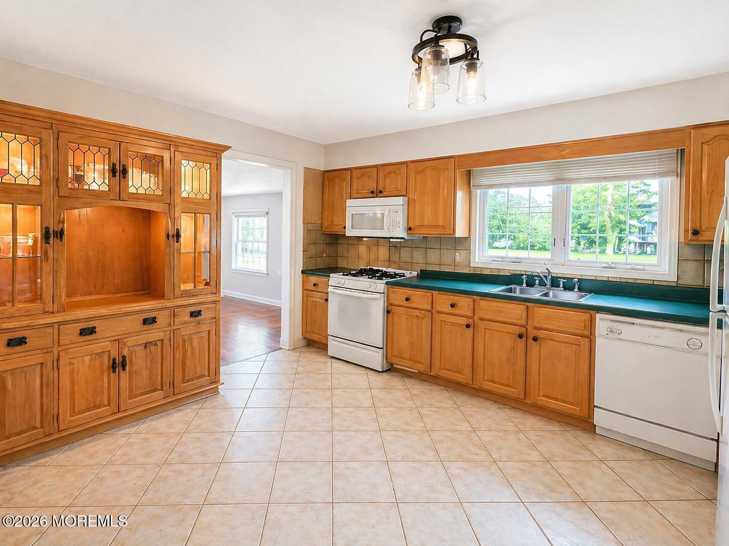 2908 Logan Road Asbury Park, NJ 07712 - Photo 8 of 18 5DF29B1F-456A-4371-85EE-4BA47BD10C56