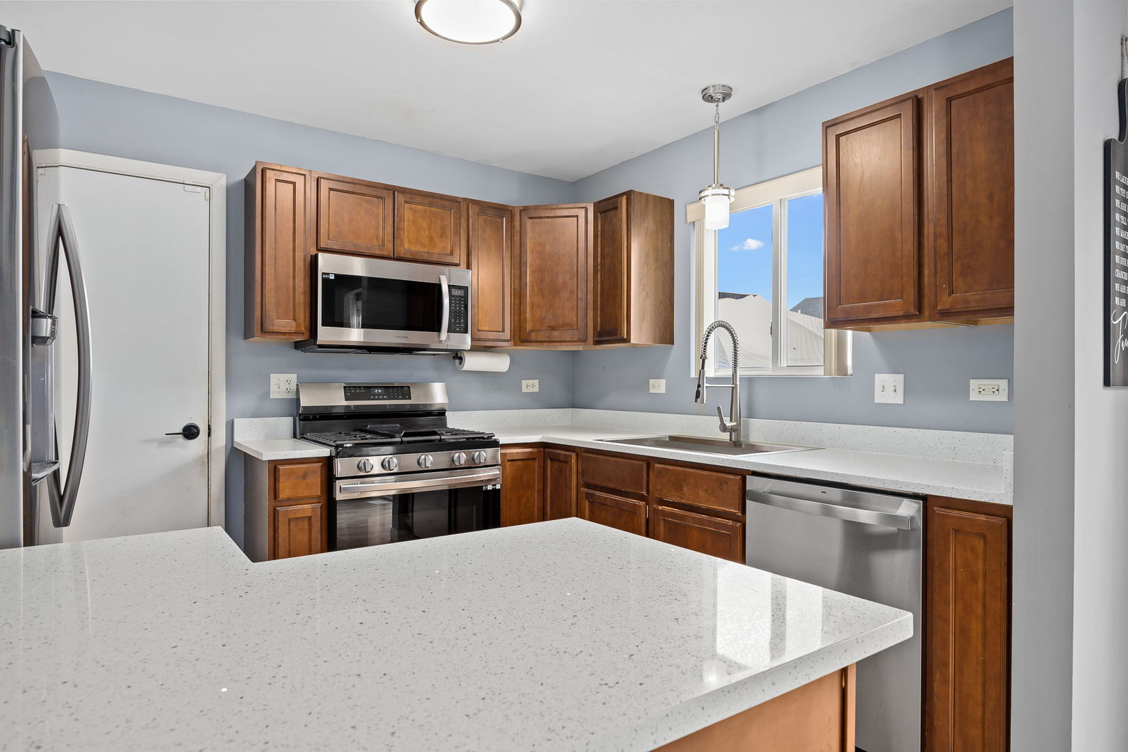 1802 Blue Ridge Drive Plainfield, IL 60586 - Photo 12 of 31