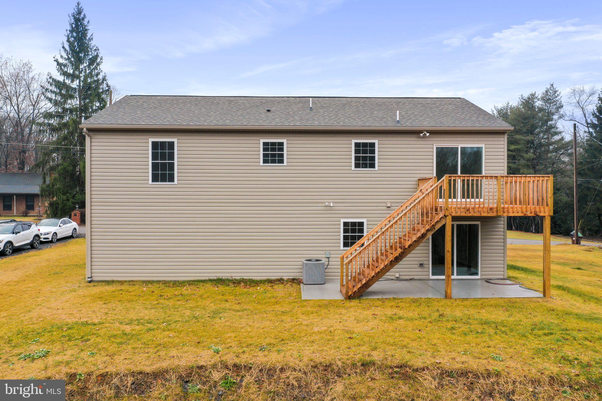 794 Forest Road Chambersburg, PA 17202 - Photo 4 of 33 rear