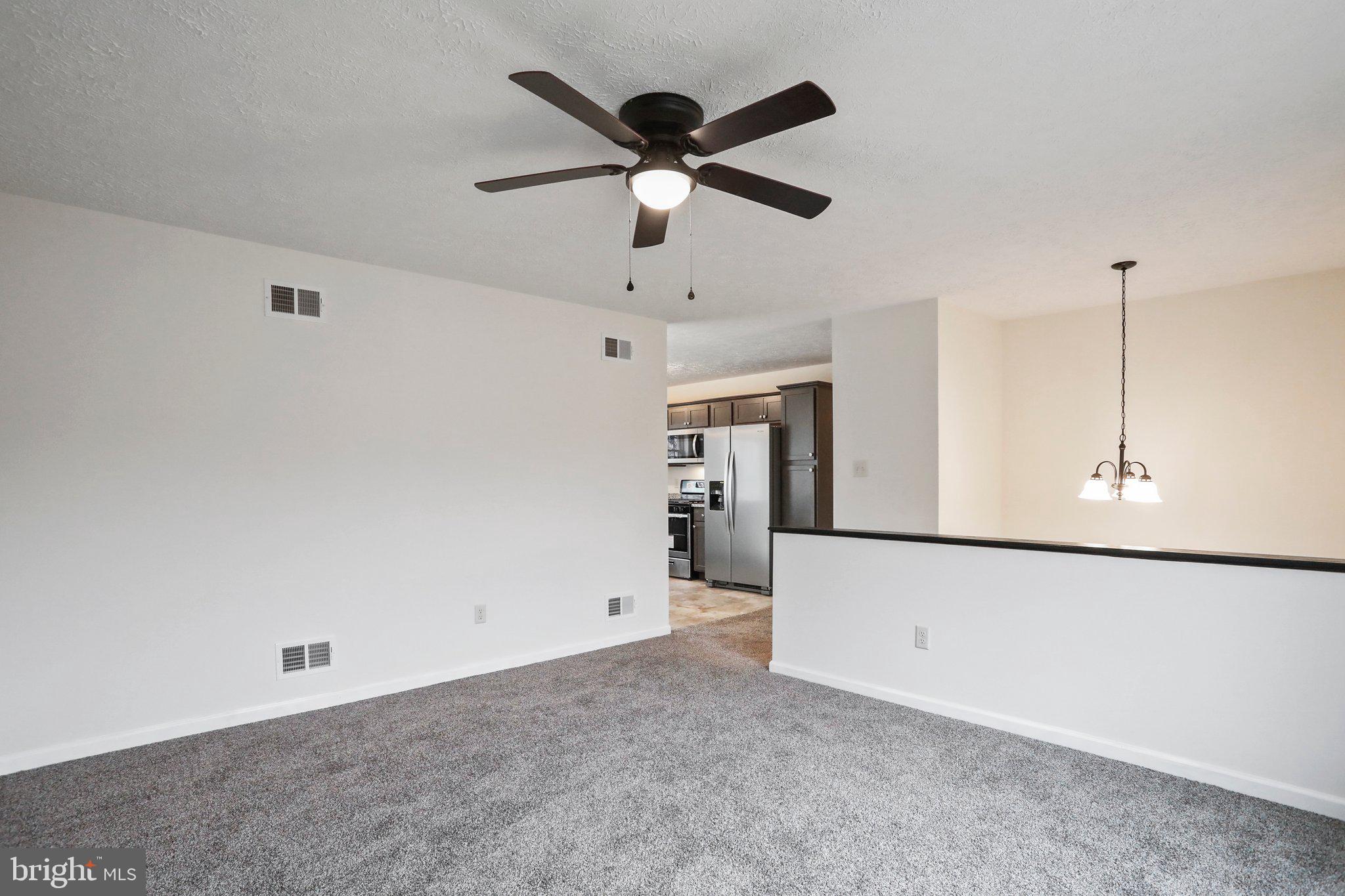 794 Forest Road Chambersburg, PA 17202 - Photo 5 of 33 living room