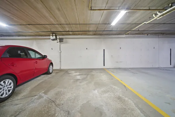 $287,500 | 51 Old Oak Drive, Unit 414, Buffalo Grove, IL 60089