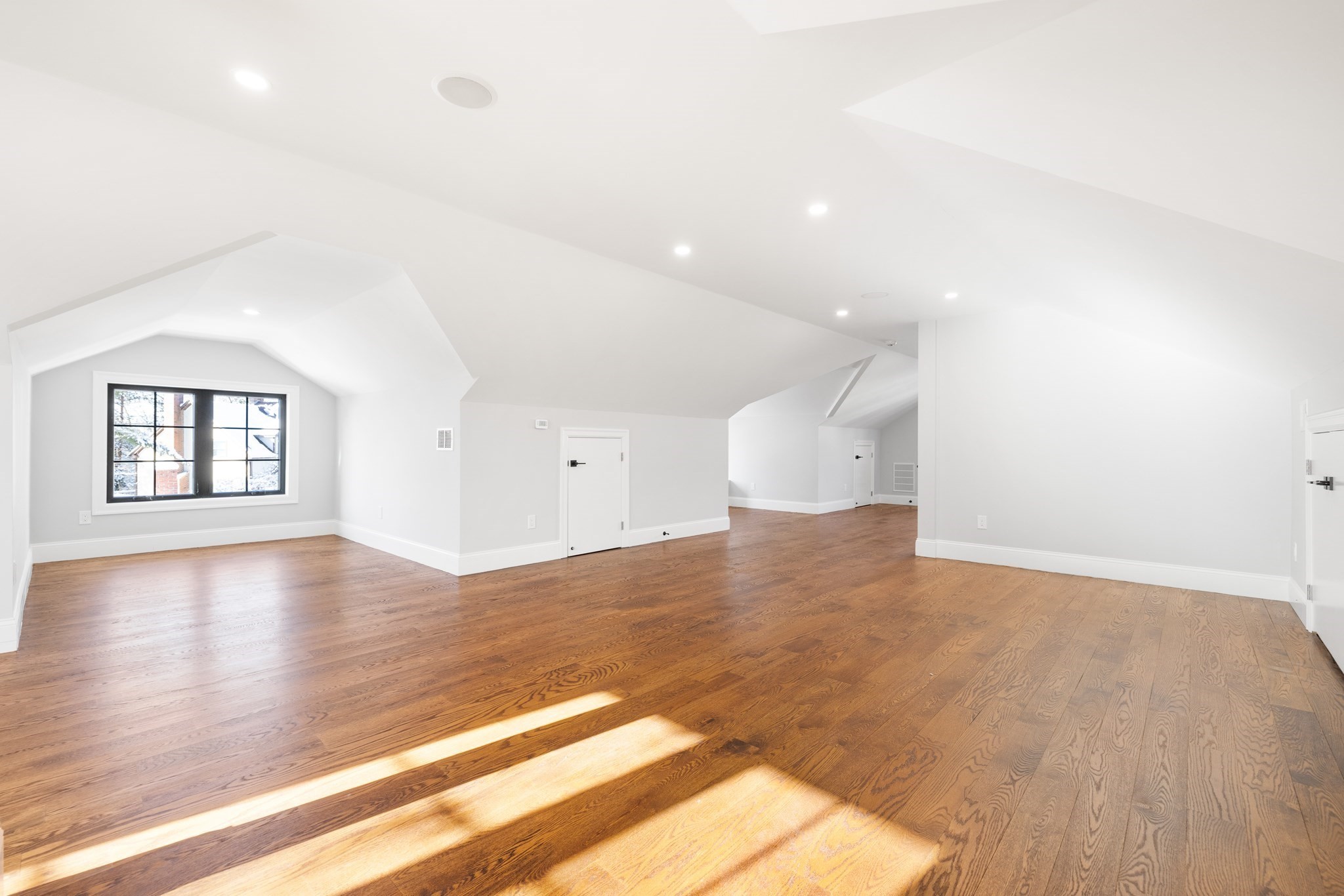 40 Bow Road Newton, MA 02459 - Photo 23 of 27 Gallery Image 23
