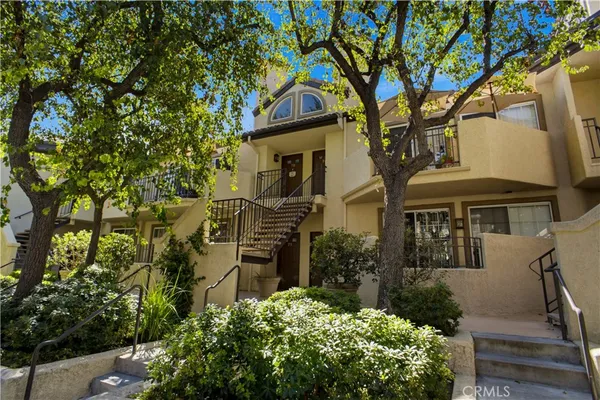 $490,000 | 24115 Del Monte Dr., Unit 71, Valencia, CA 91355