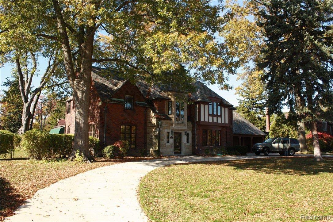 709 Berkshire Road Grosse Pointe, MI 48230 - Photo 2 of 25 front view (2)