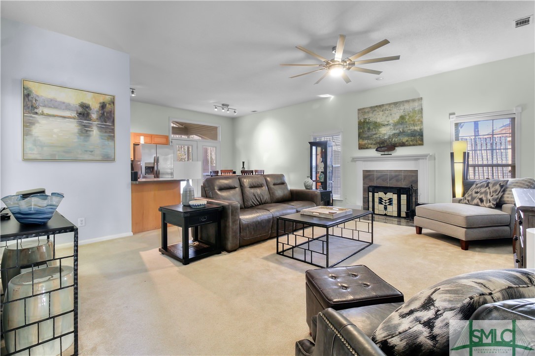 13 Rialto Court Pooler, GA 31322 - Photo 4 of 23 Living Room