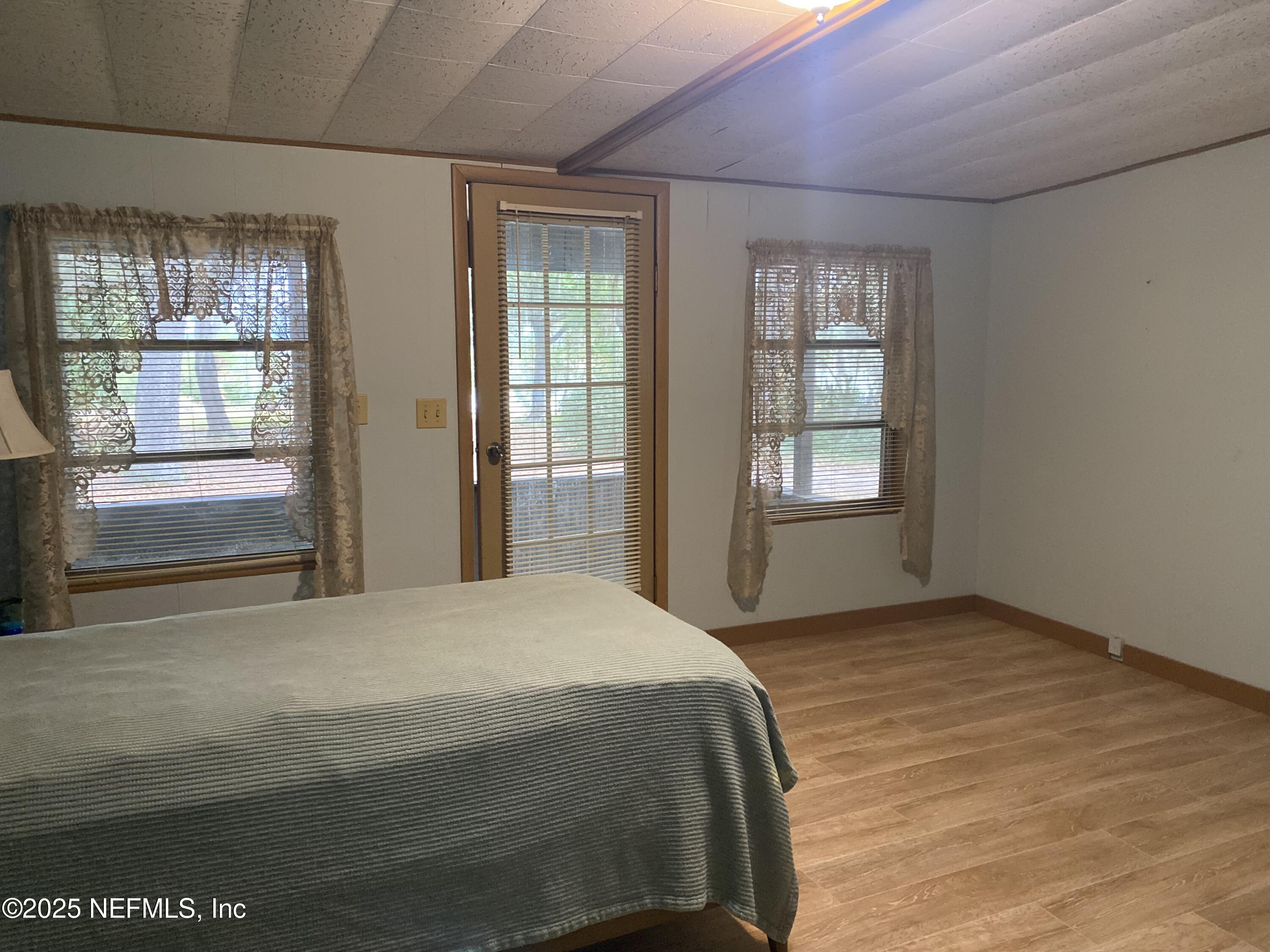 8093 Breezy Point Road East Keystone Heights, FL 32656 - Photo 25 of 35 COTTAGE 1 2ND BR