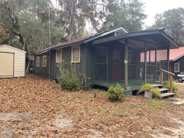 $299,900 | 8093 Breezy Point Road East, Keystone Heights, FL 32656