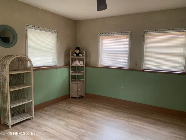 $299,900 | 8093 Breezy Point Road East, Keystone Heights, FL 32656