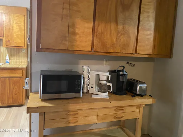 $299,900 | 8093 Breezy Point Road East, Keystone Heights, FL 32656