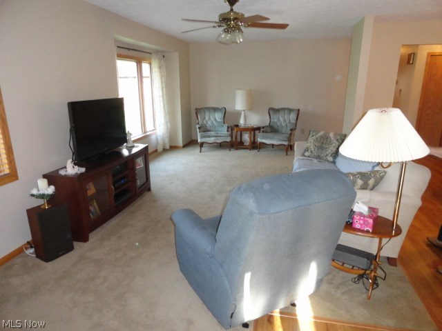 2139 Maple Road Stow, OH 44224 - Photo 2 of 16