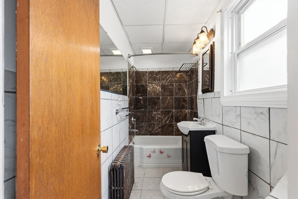 27 Cook Street Fall River, MA 02724 - Photo 4 of 39