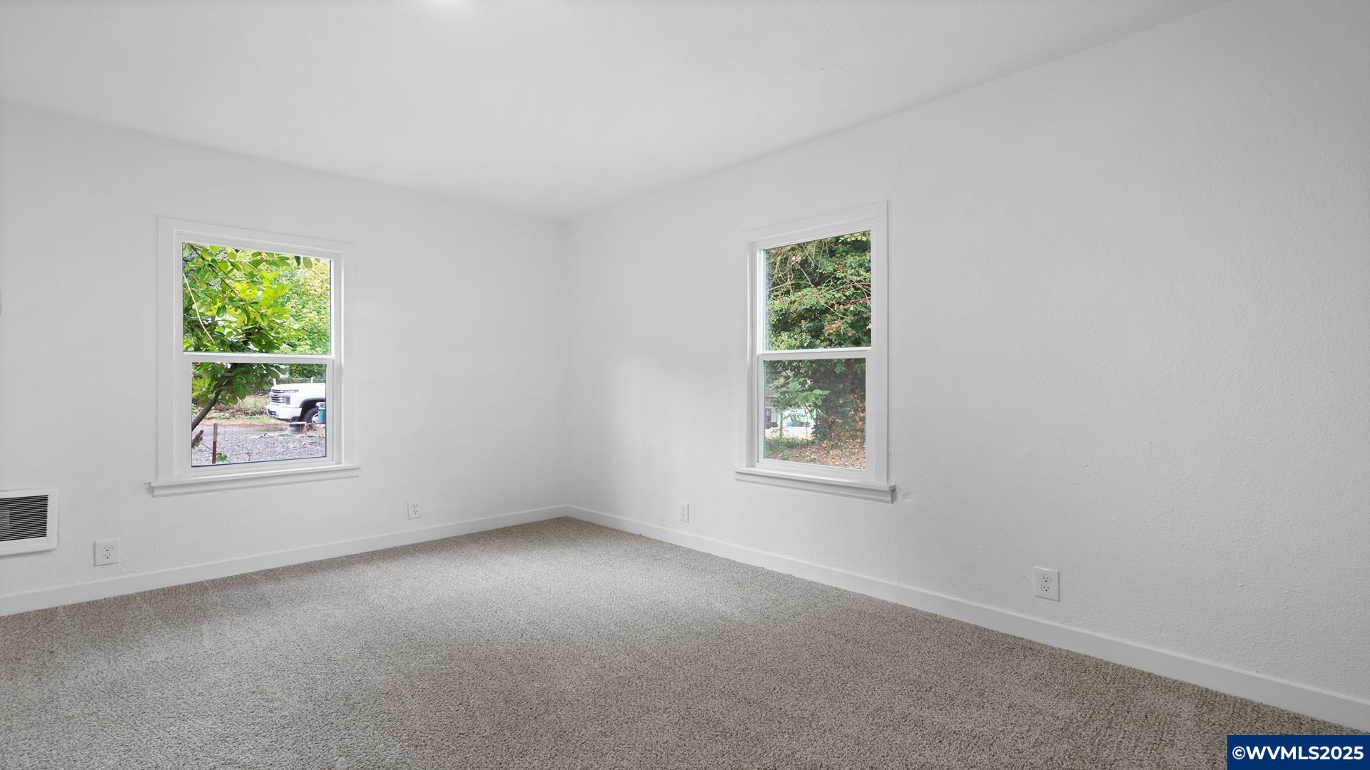 128 Holley Road Sweet Home, OR 97386 - Photo 18 of 36