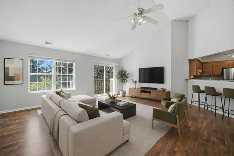 $365,000 | 1911 North Silver Lake Road, Arlington Heights, IL 60004