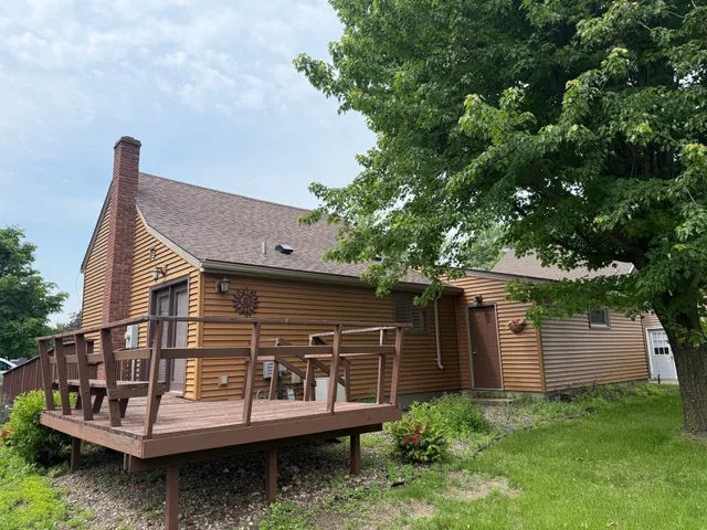 $125,000 | 805 East Elm Street, Redwood Falls, MN 56283