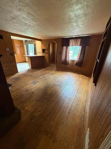 $125,000 | 805 East Elm Street, Redwood Falls, MN 56283