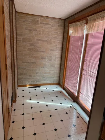 $125,000 | 805 East Elm Street, Redwood Falls, MN 56283