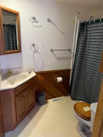 $125,000 | 805 East Elm Street, Redwood Falls, MN 56283