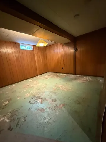 $125,000 | 805 East Elm Street, Redwood Falls, MN 56283