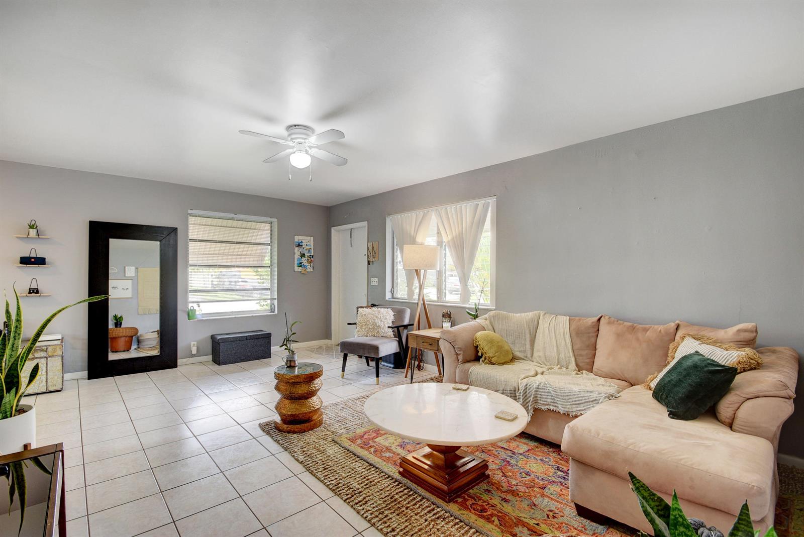 54 Tortuga Road Palm Springs, FL 33461 - Photo 5 of 26