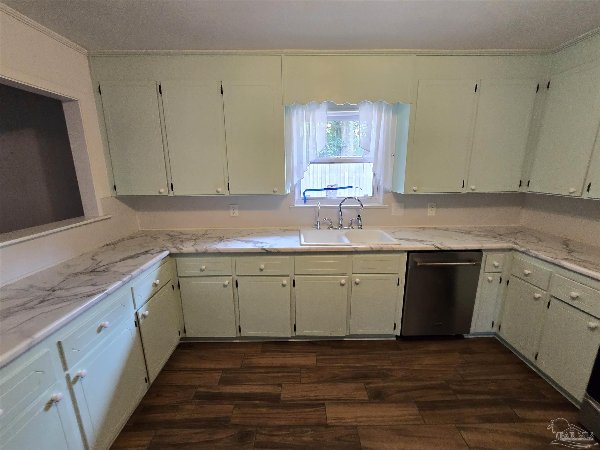 3901 Croydon Road Pensacola, FL 32514 - Photo 11 of 20